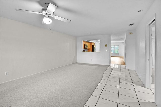 8302 Charter Club CIR 6, Fort Myers, FL 33919