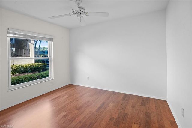 8302 Charter Club CIR 6, Fort Myers, FL 33919