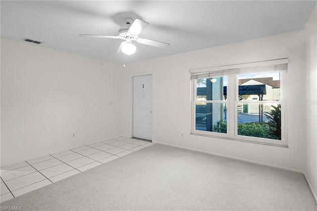 8302 Charter Club CIR 6, Fort Myers, FL 33919