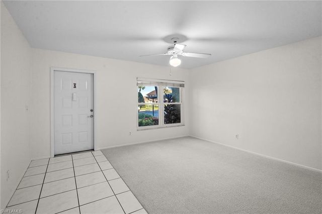 8302 Charter Club CIR 6, Fort Myers, FL 33919