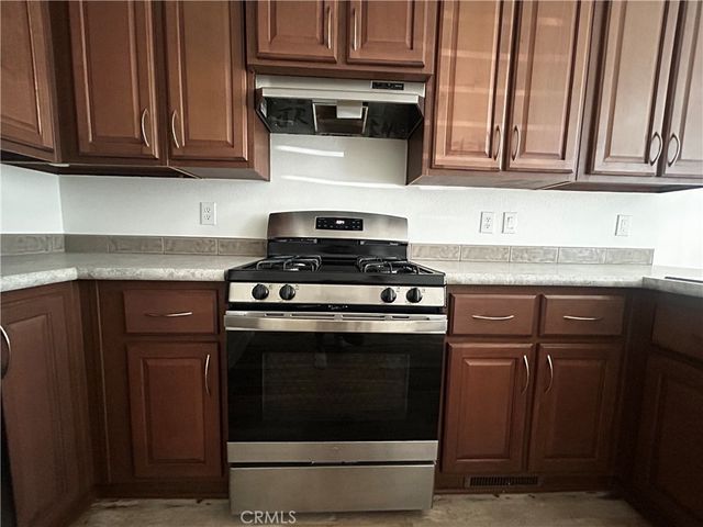 1490 E 6th St 9, Beaumont, CA 92223