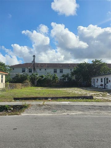 10 Nw Street, Hallandale Beach, FL 33009