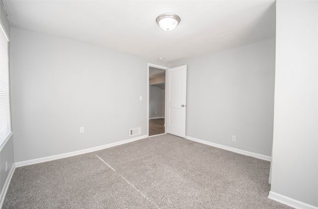 911 Frazier Avenue, Des Moines, IA 50315