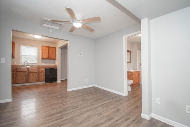 911 Frazier Avenue, Des Moines, IA 50315