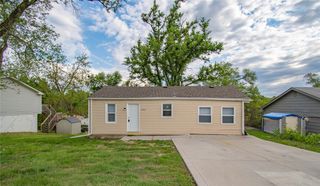 911 Frazier Avenue, Des Moines, IA 50315