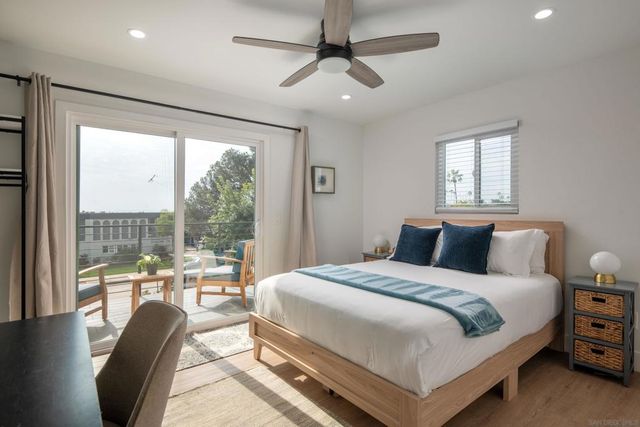 2138 2140 Reed Ave, San Diego, CA 92109