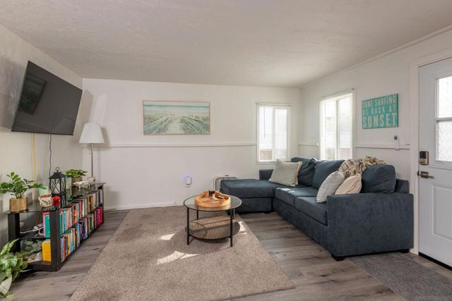 2138 2140 Reed Ave, San Diego, CA 92109