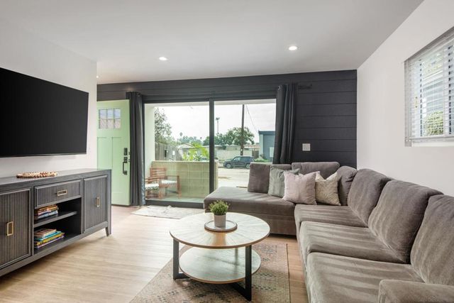 2138 2140 Reed Ave, San Diego, CA 92109