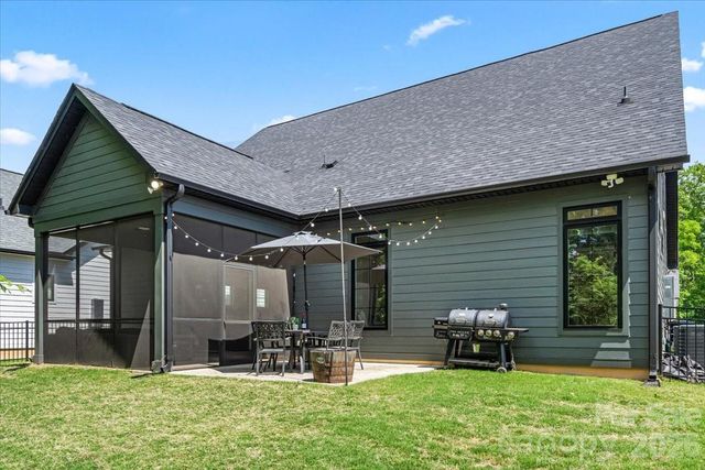 14125 Shelburne Village Drive, Charlotte, NC 28278