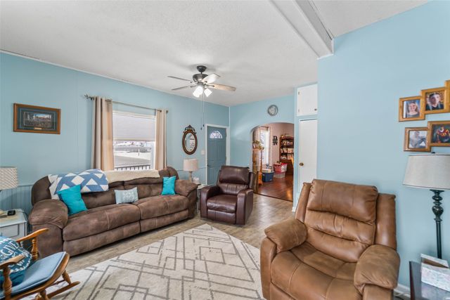 102 N West Avenue, Baxter, IA 50028