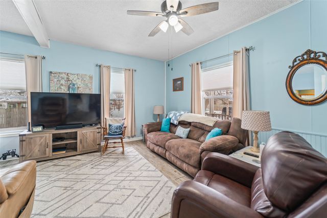 102 N West Avenue, Baxter, IA 50028