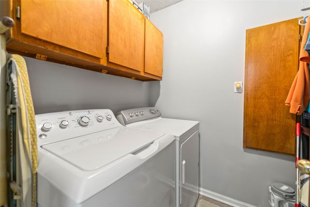 102 N West Avenue, Baxter, IA 50028