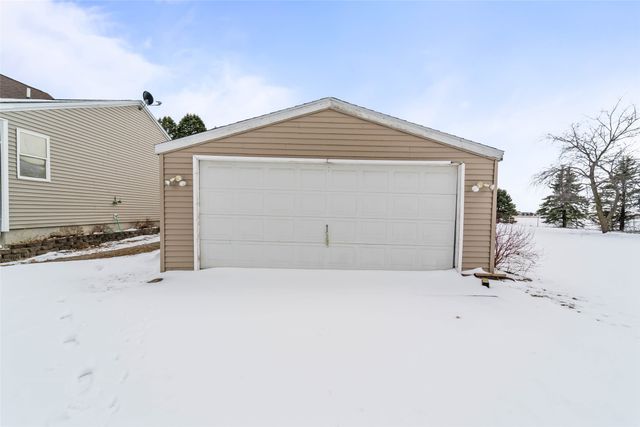 102 N West Avenue, Baxter, IA 50028