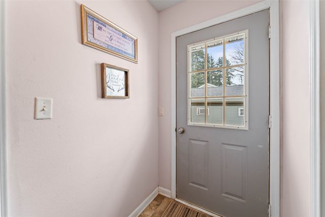 102 N West Avenue, Baxter, IA 50028