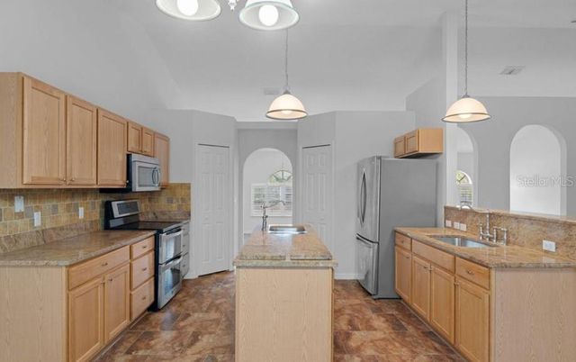 12411 CONVENT GARDEN ROAD, Brooksville, FL 34613