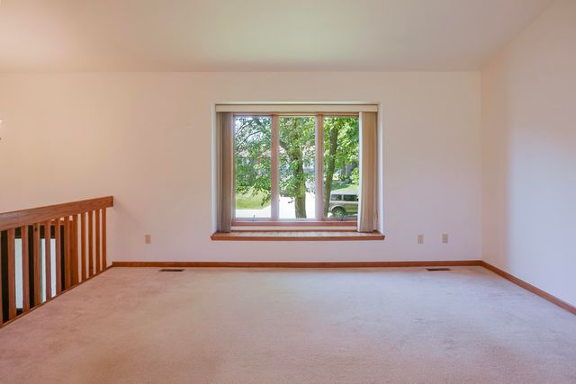 1530 Happy Valley Road, Crown Point, IN 46307