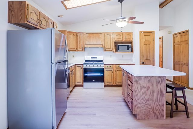 1530 Happy Valley Road, Crown Point, IN 46307