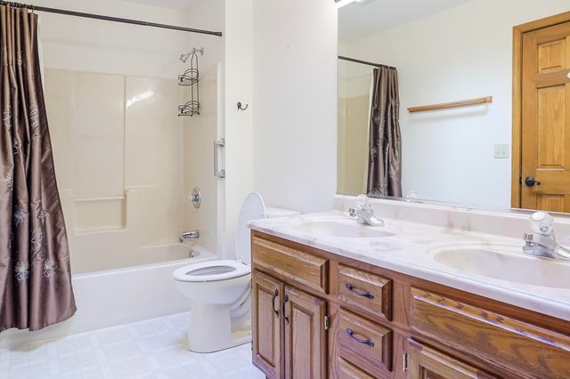1530 Happy Valley Road, Crown Point, IN 46307