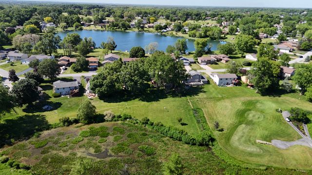 1530 Happy Valley Road, Crown Point, IN 46307
