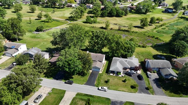 1530 Happy Valley Road, Crown Point, IN 46307