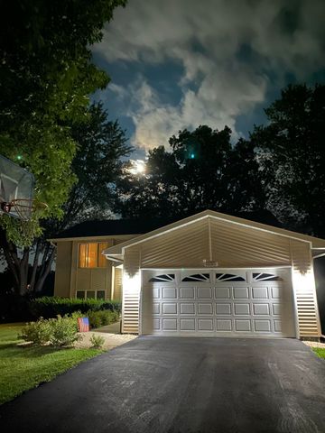 1530 Happy Valley Road, Crown Point, IN 46307