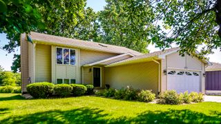 1530 Happy Valley Road, Crown Point, IN 46307