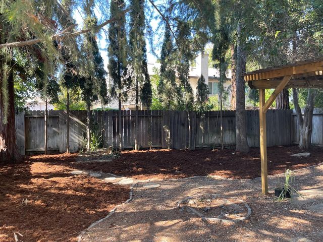 235 Touchstone Pl, West Sacramento, CA 95691