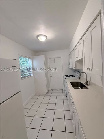 713 SW 13th Ave 3, Fort Lauderdale, FL 33312