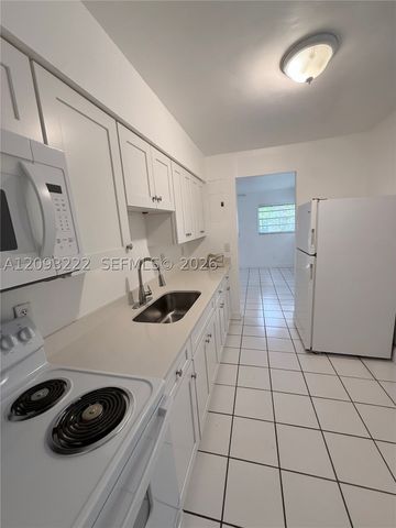 713 SW 13th Ave 3, Fort Lauderdale, FL 33312