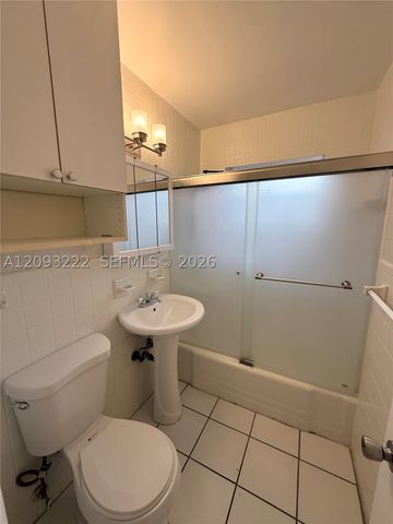 713 SW 13th Ave 3, Fort Lauderdale, FL 33312