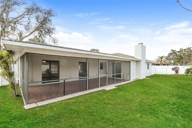 8419 BRANDEIS CIRCLE E, Sarasota, FL 34243