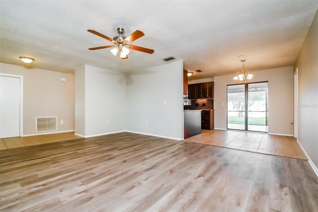 8419 BRANDEIS CIRCLE E, Sarasota, FL 34243