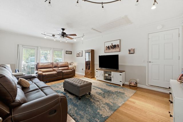 8877 Sedman Road, Hixson, TN 37343