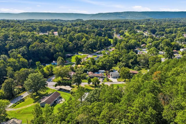 8877 Sedman Road, Hixson, TN 37343