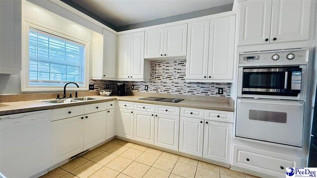 2423 Ben Hogan, Florence, SC 29506