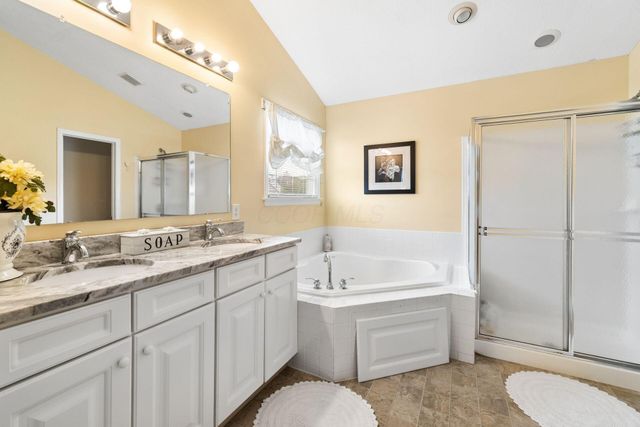 7383 Fairfield Lakes Drive, Powell, OH 43065