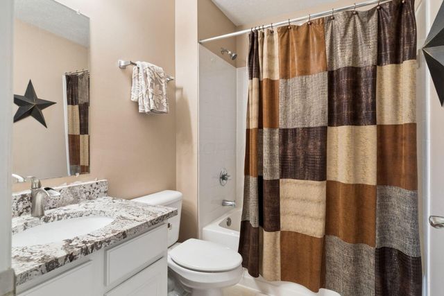 7383 Fairfield Lakes Drive, Powell, OH 43065