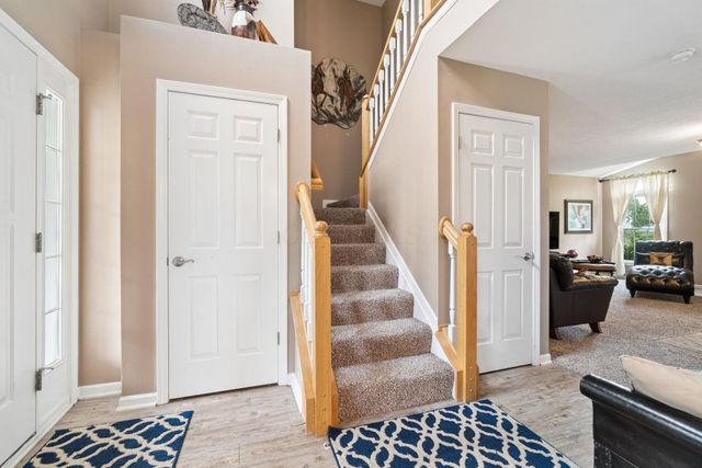 7383 Fairfield Lakes Drive, Powell, OH 43065