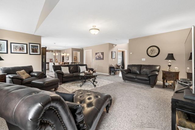 7383 Fairfield Lakes Drive, Powell, OH 43065