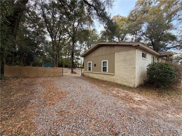 3131 Pinetucky Road N, Mobile, AL 36618
