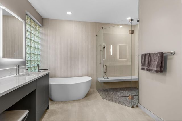 11777 Castellon Court, Boynton Beach, FL 33437