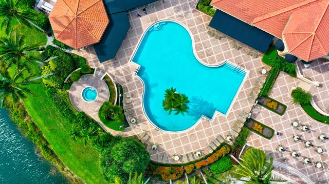 11777 Castellon Court, Boynton Beach, FL 33437