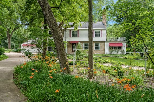 3025 E STATE Street, Rockford, IL 61108