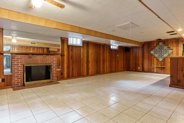 3025 E STATE Street, Rockford, IL 61108