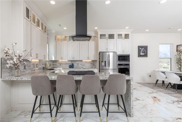 4281 W American Drive, Fayetteville, AR 72704