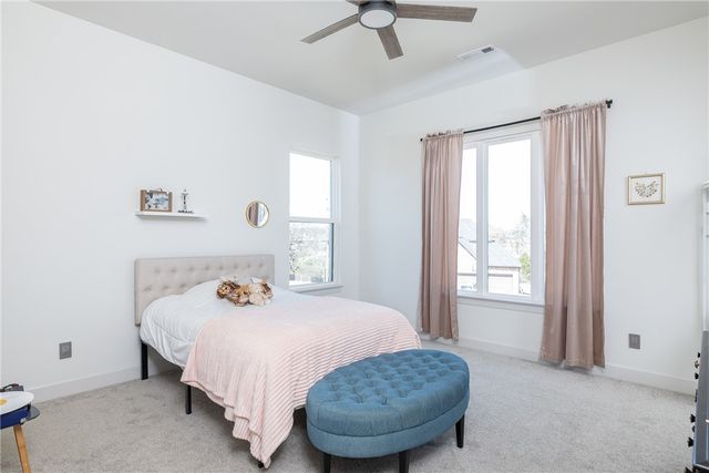 4281 W American Drive, Fayetteville, AR 72704