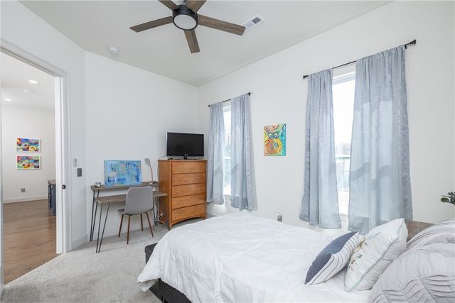 4281 W American Drive, Fayetteville, AR 72704