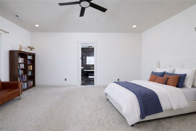 4281 W American Drive, Fayetteville, AR 72704