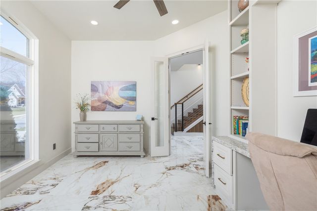 4281 W American Drive, Fayetteville, AR 72704