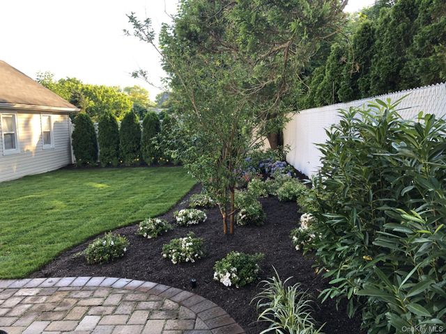 41 Marion Street, Lynbrook, NY 11563